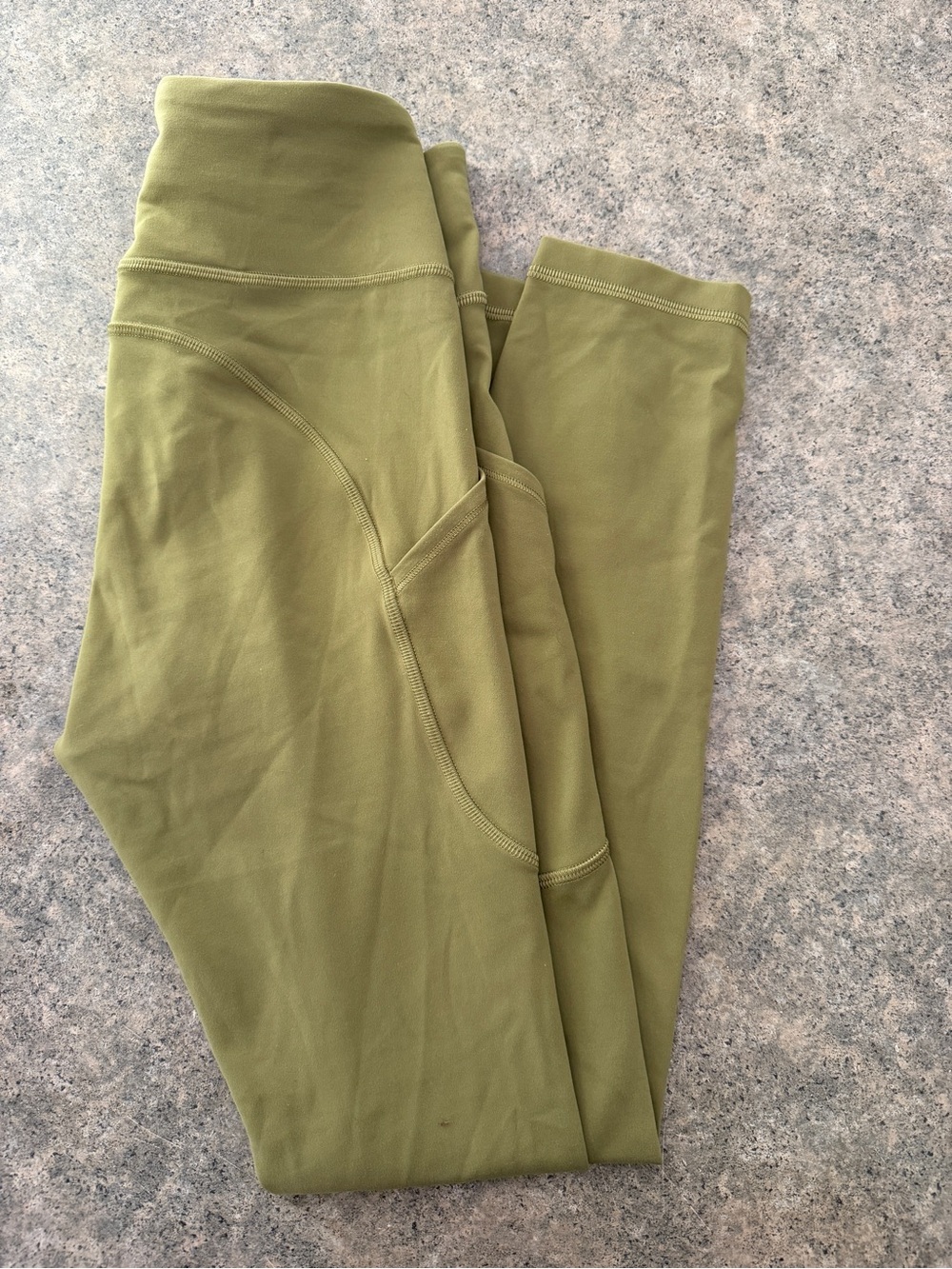 LULULEMON Invigorate High Rise Tight 25” Size 4